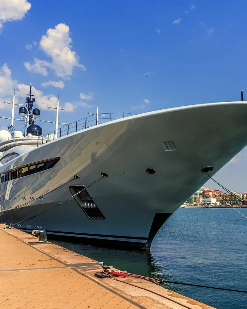 St. Barts Tax Framework: 5-Year Residency Rule and Wealth Exemptions